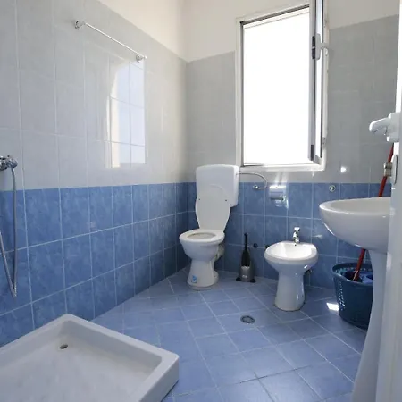 Aparthotel Hotelgodini Golem (Tirana)