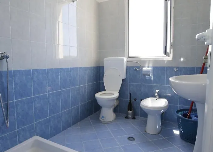 Aparthotel Hotelgodini Golem (Tirana)