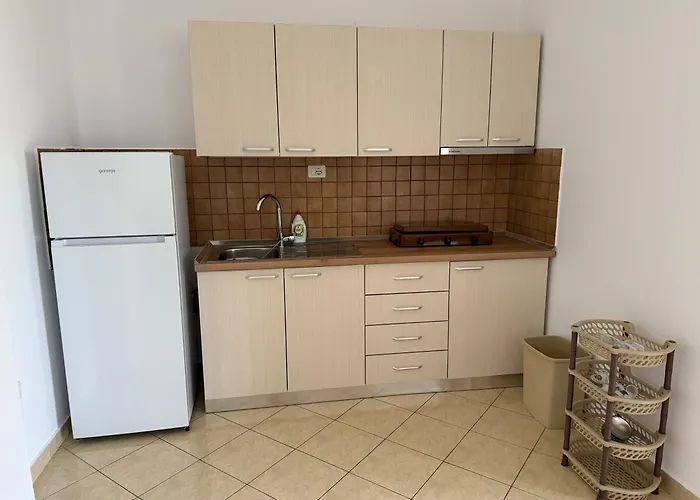 Hotelgodini Aparthotel Golem (Tirana)